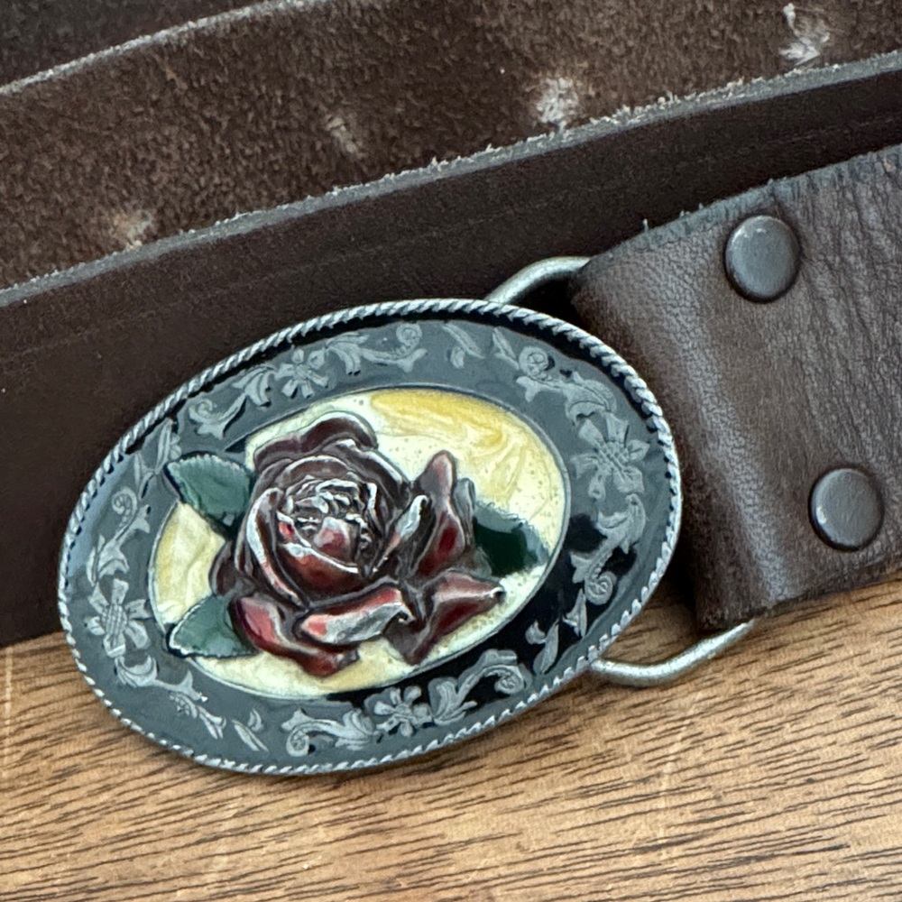 Western Rose Small Siskiyou Belt Buckle Vtg 1985 Metal